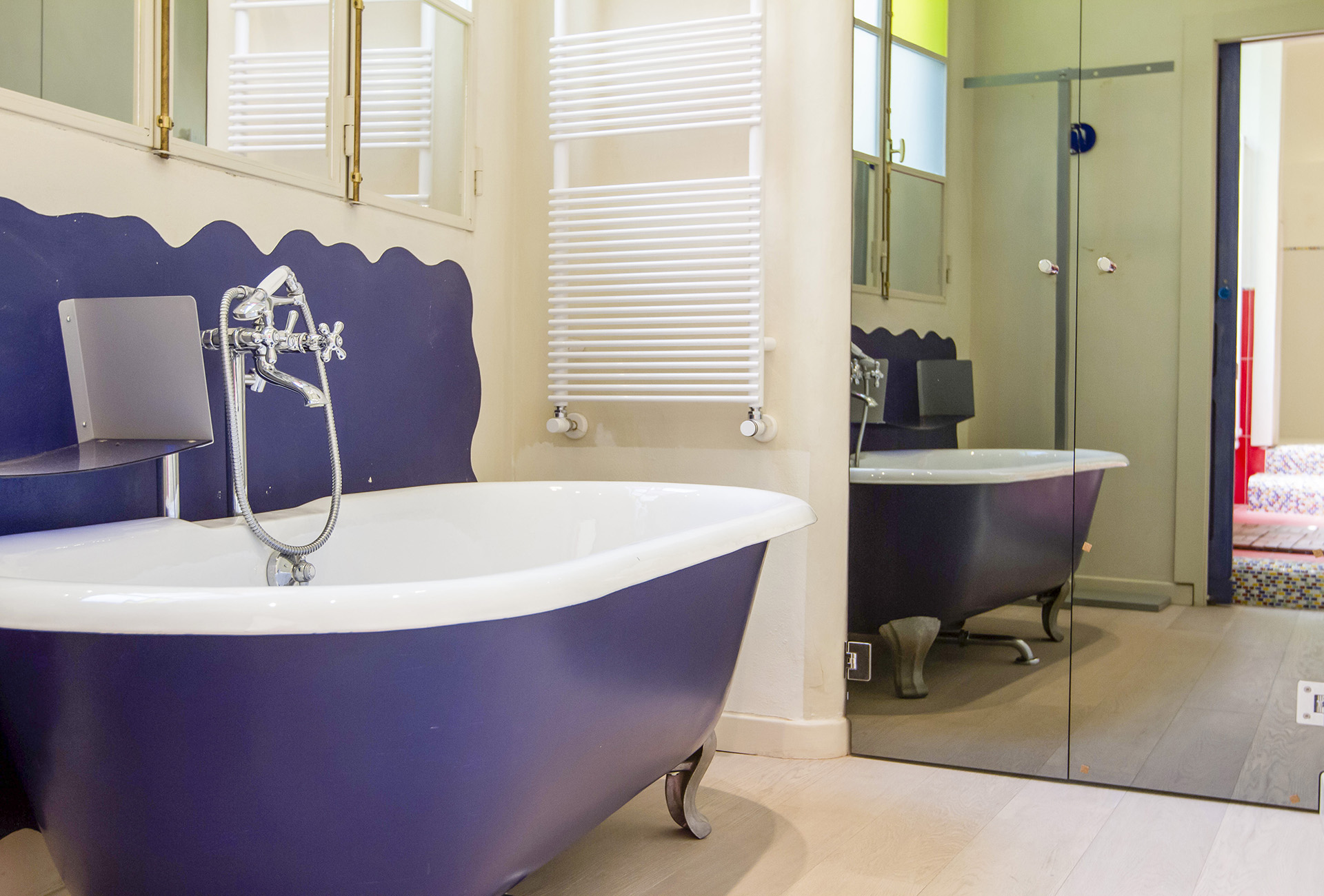 Bathtub
