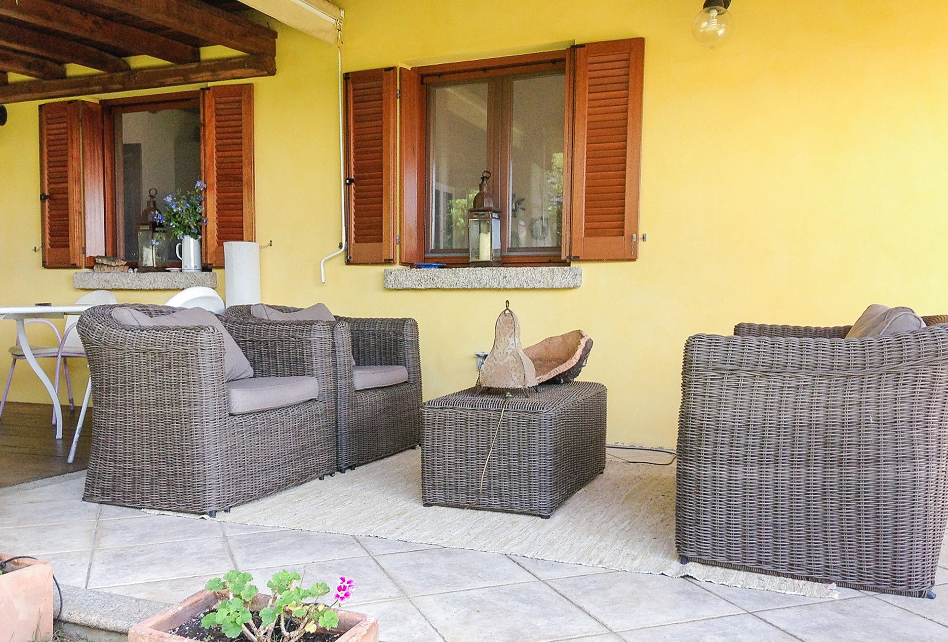 Veranda Sofa